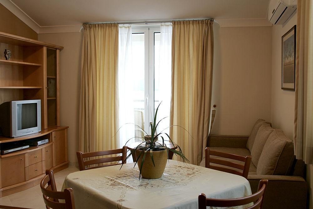 Villa Koala Apartments Жаборич Номер фото
